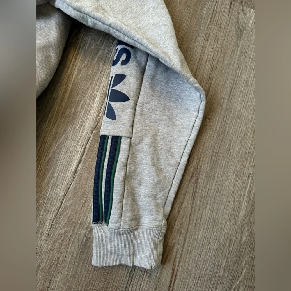 VTG Adidas Gray Zip-Up Jacket Sweatshirt With Stripes Green Blue Retro Size M